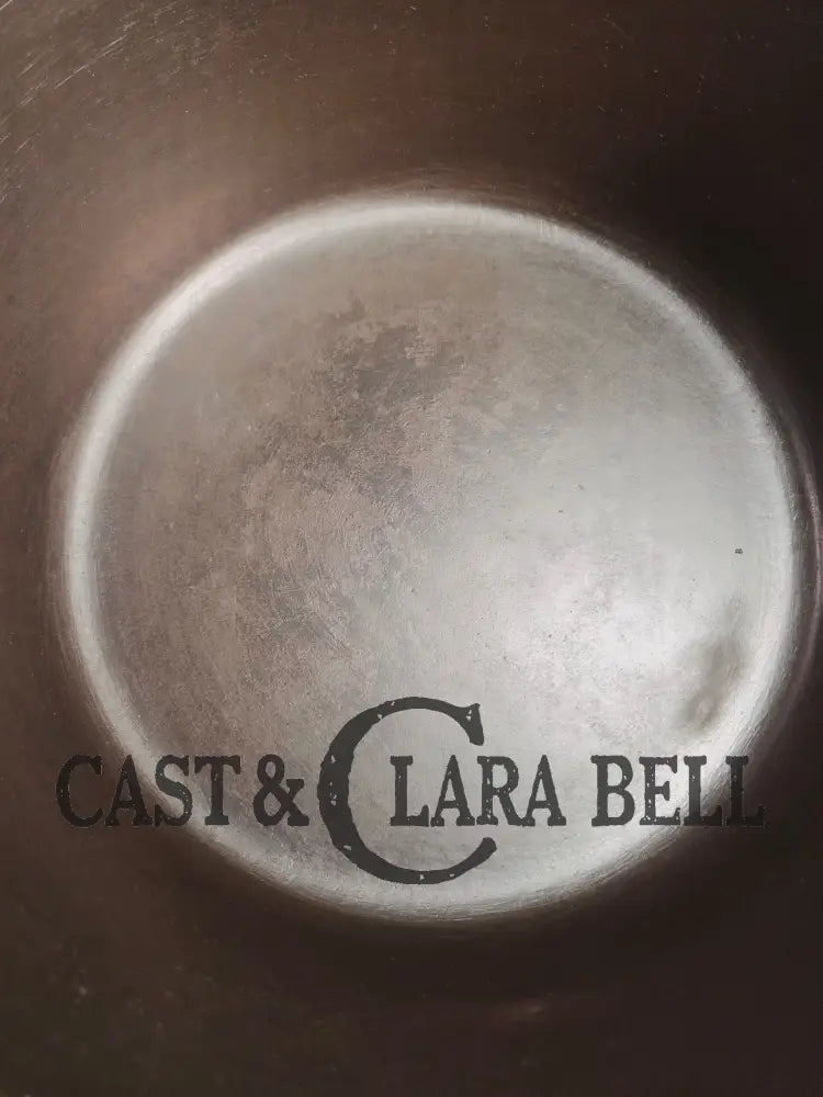 Beautiful 1920’s Griswold No. 9 Tite-Top Dutch Oven with Block Logo p/n 834 Slant Logo lid 2552. PERFECT for stews