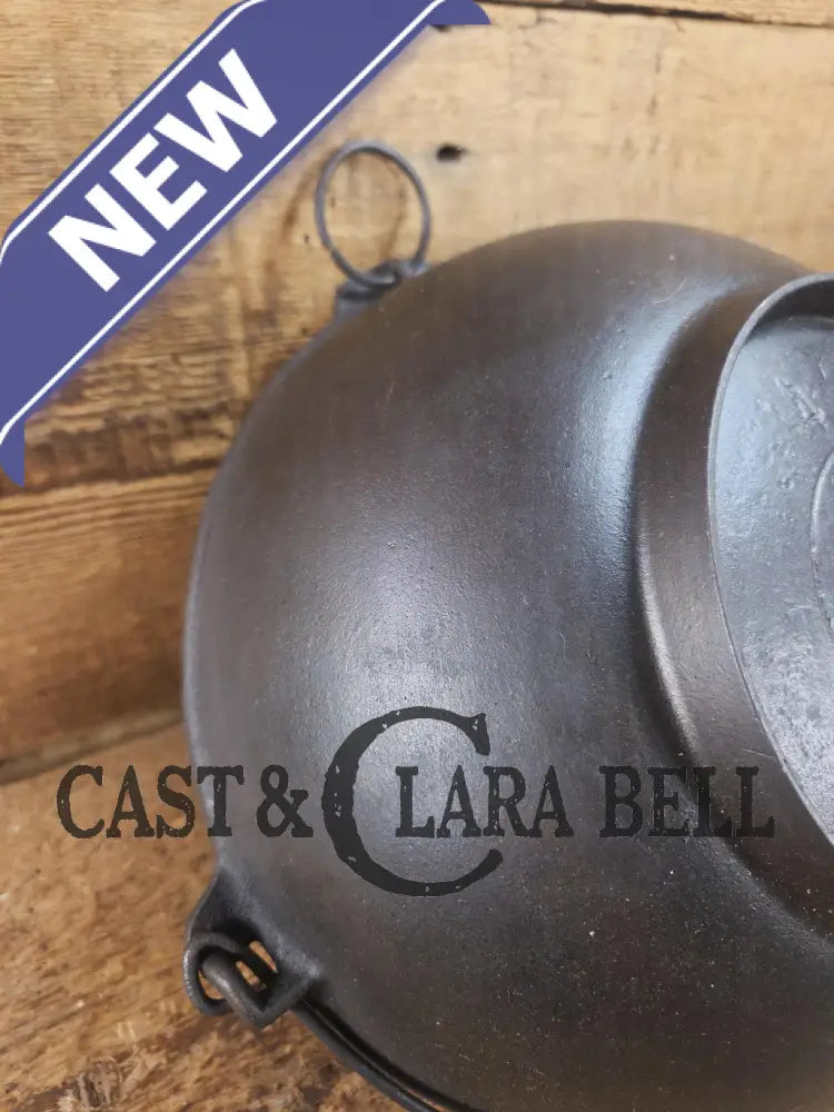 Beautiful 1930’s #4 Griswold (#782) Scotch Bowl (aka candy kettle). Hard to find really cook bowl for bread proofing