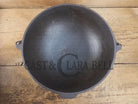 Beautiful 1930’s #4 Griswold (#782) Scotch Bowl (aka candy kettle). Hard to find really cook bowl for bread proofing