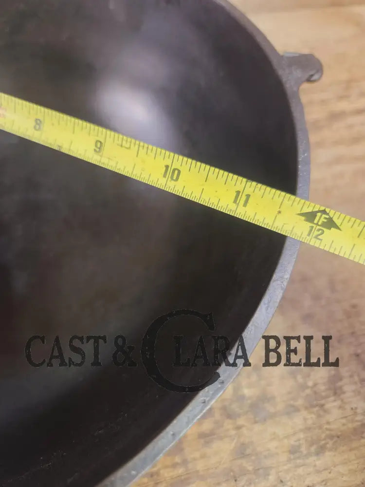 Beautiful 1930’s #5 Griswold (#783) Scotch Bowl (aka candy kettle). Hard to find really cook bowl for bread proofing