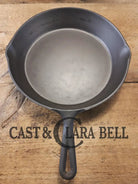 Beautiful!! 1930’s Lodge #8 Cast Iron Skillet with 3 Notch Heat Ring. Raised Blob makers mark Skillet