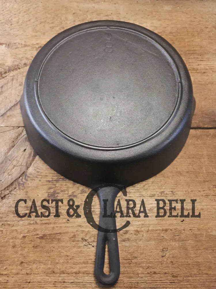 Beautiful!! 1930’s Lodge #8 Cast Iron Skillet with 3 Notch Heat Ring. Raised Blob makers mark Skillet