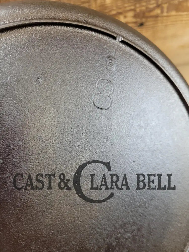 Beautiful!! 1930’S Lodge #8 Cast Iron Skillet With 3 Notch Heat Ring. Raised Blob Makers Mark Sc24