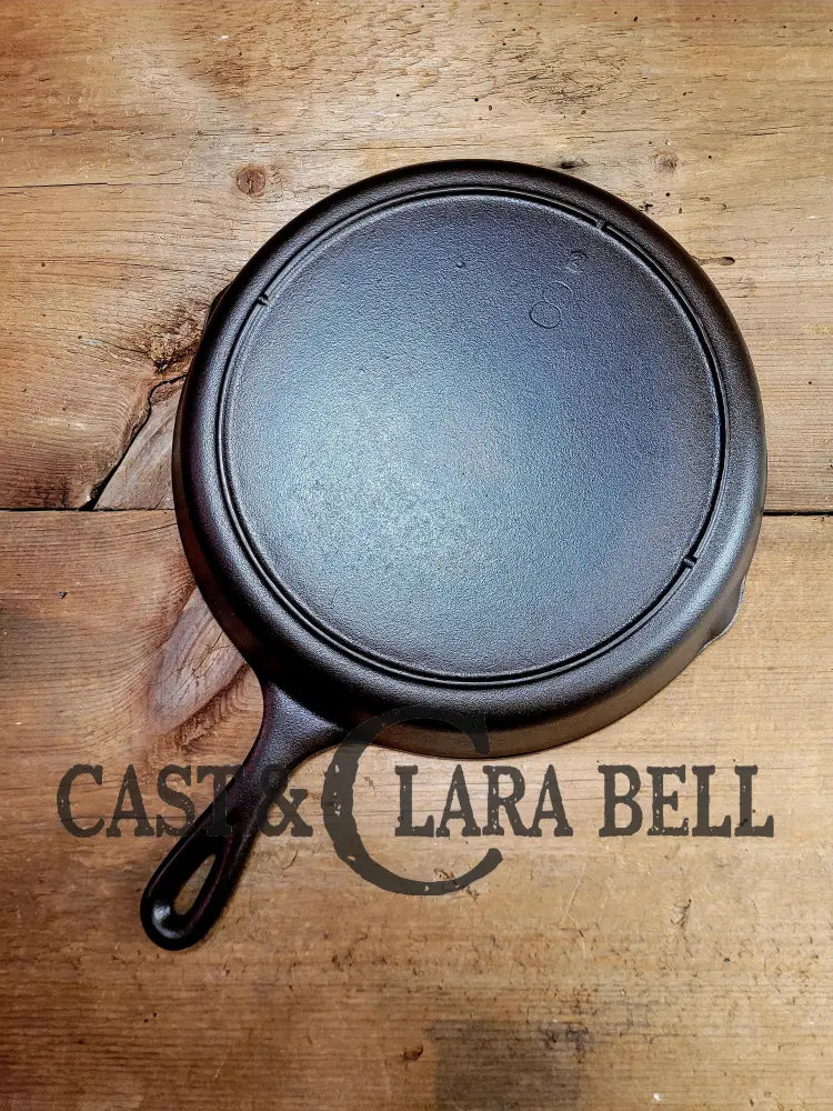 Beautiful!! 1930’S Lodge #8 Cast Iron Skillet With 3 Notch Heat Ring. Raised Blob Makers Mark Sc24