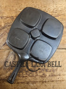 Beautiful 1940’s later series Wagner Square ’Benedict’ skillet. Perfect for cooking multiple sandwiches at once. A