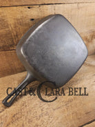 Beautiful 1940’s later series Wagner Square Skillet Fully Restored and Ready to Go. Perfect for breakfasts frying and