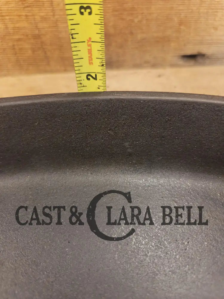 Beautiful 1940’s later series Wagner Square Skillet Fully Restored and Ready to Go. Perfect for breakfasts frying and