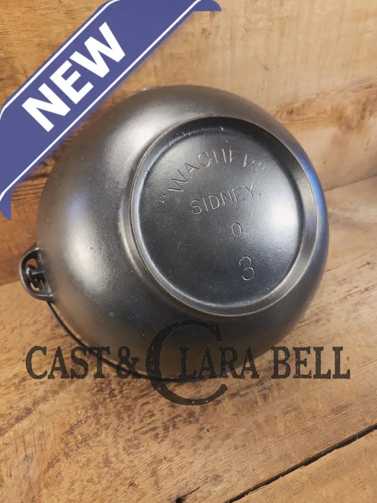 Beautiful #3 1910’s era Wagner Sidney #3 Scotch Bowl (aka candy kettle). Hard to find GORGEOUS collector’s piece. Dutch