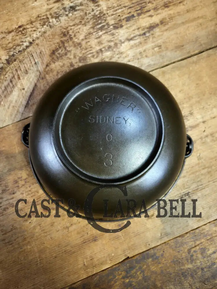 Beautiful #3 1910’s era Wagner Sidney #3 Scotch Bowl (aka candy kettle). Hard to find GORGEOUS collector’s piece Dutch