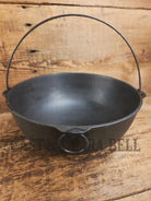 Beautiful #3 1910’s era Wagner Sidney #3 Scotch Bowl (aka candy kettle). Hard to find GORGEOUS collector’s piece Dutch