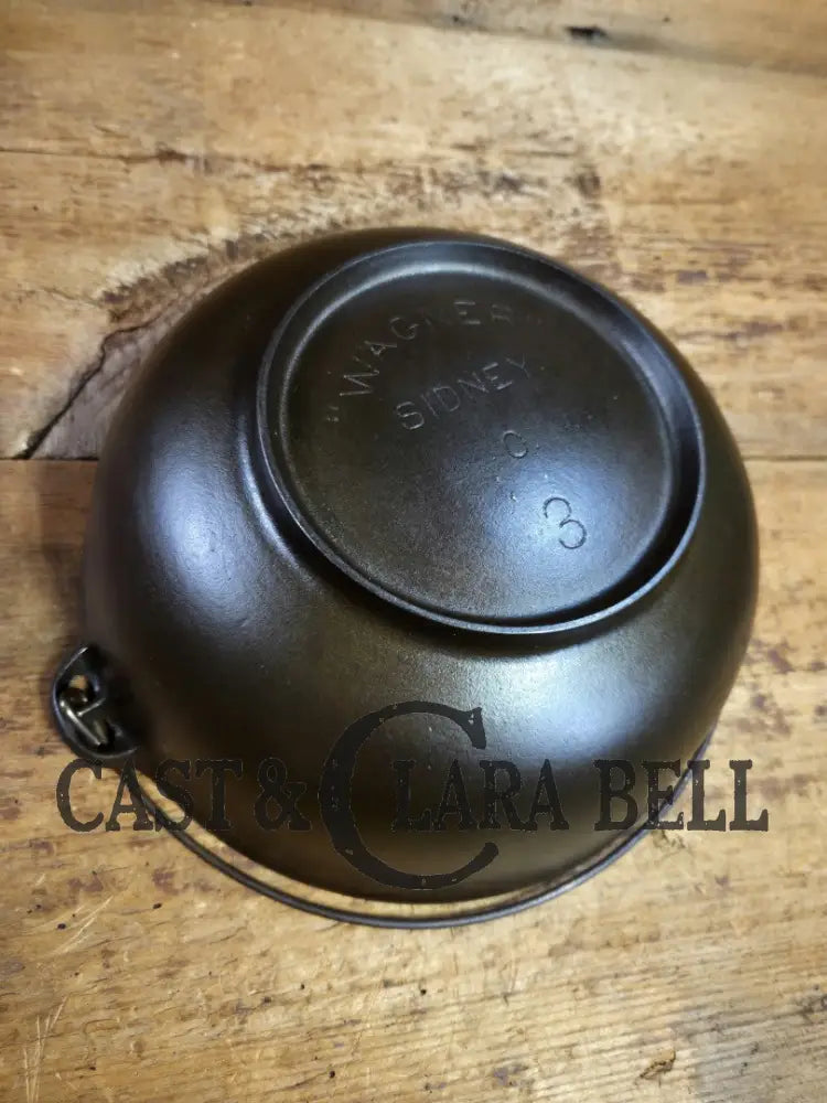 Beautiful #3 1910’s era Wagner Sidney #3 Scotch Bowl (aka candy kettle). Hard to find GORGEOUS collector’s piece Dutch