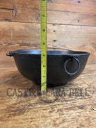 Beautiful #3 1920’s era Wagner Sidney #3 Scotch Bowl (aka candy kettle). Hard to find GORGEOUS collector’s piece