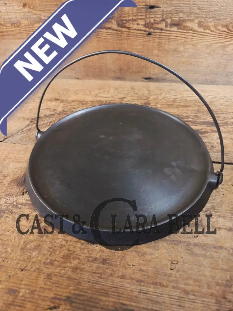 Beautiful!! Early 1920’s Griswold Slant Logo ’Erie’ No. 12 Round Griddle Bailed 741. Perfect Pizza Griddle - Griddle