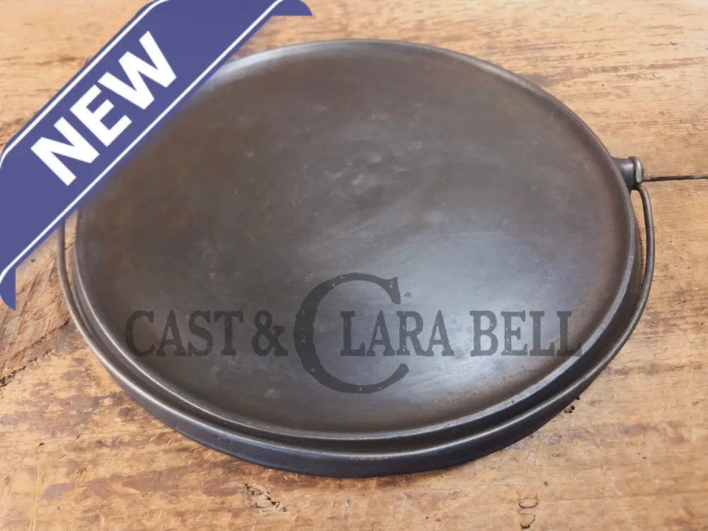 Beautiful!! Early 1920’s Griswold Slant Logo ’Erie’ No. 12 Round Griddle Bailed 741. Perfect Pizza Griddle - Griddle