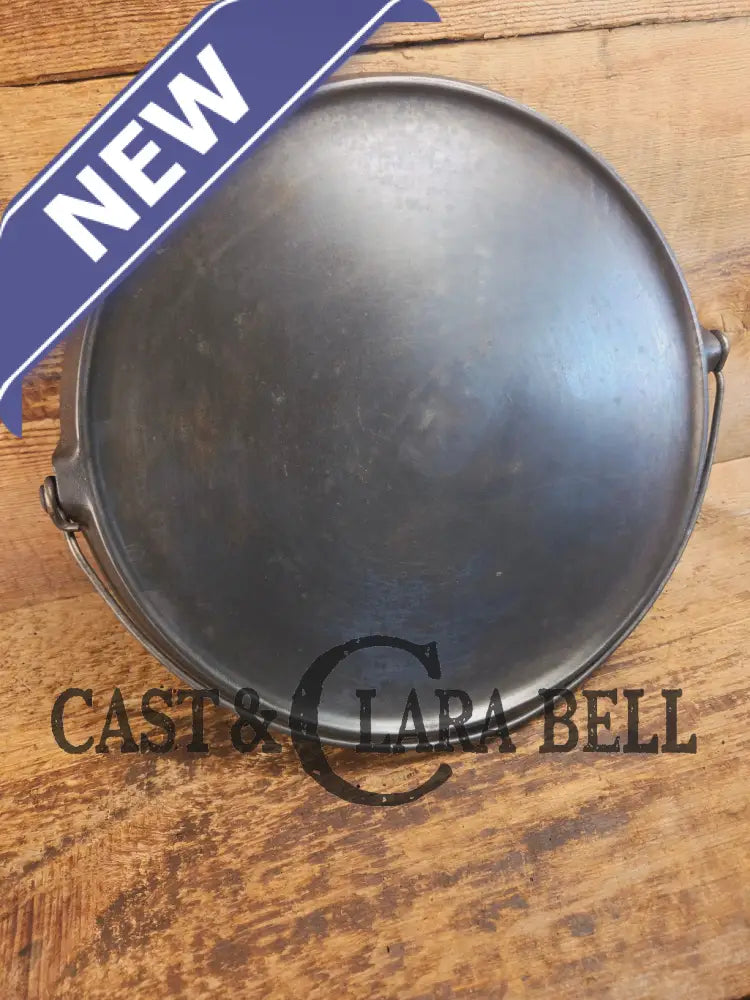 Beautiful!! Early 1920’s Griswold Slant Logo ’Erie’ No. 12 Round Griddle Bailed 741. Perfect Pizza Griddle - Griddle