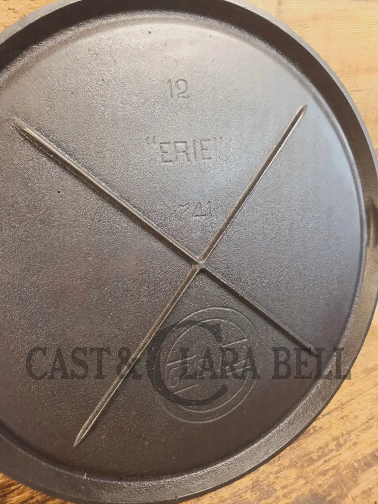 Beautiful!! Early 1920’s Griswold Slant Logo ’Erie’ No. 12 Round Griddle Bailed 741. Perfect Pizza Griddle - Griddle