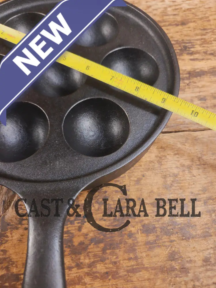 Beautiful early Griswold No. 32 Cast Iron Aebleskiver 962. Awesome poached eggs! Skillet