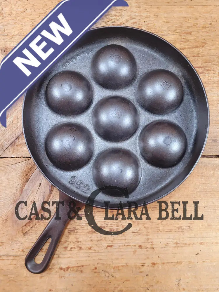 Beautiful early Griswold No. 32 Cast Iron Aebleskiver 962. Awesome poached eggs! Skillet