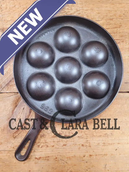 Beautiful early Griswold No. 32 Cast Iron Aebleskiver 962. Awesome poached eggs! Skillet