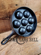 Beautiful early Griswold No. 32 Cast Iron Aebleskiver 962. Awesome poached eggs! Skillet