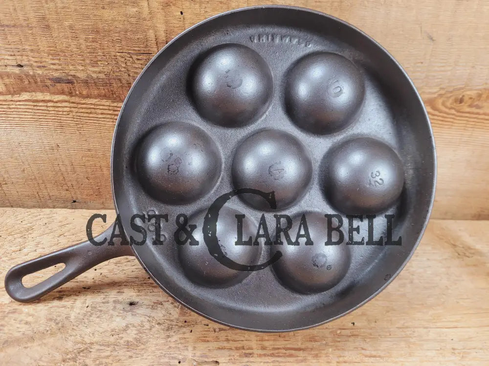 Beautiful early Griswold No. 32 Cast Iron Aebleskiver 962. Awesome poached eggs! Skillet