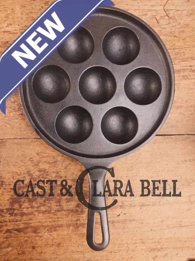 Beautiful early Griswold No. 32 Cast Iron Aebleskiver 962. Awesome poached eggs! Skillet