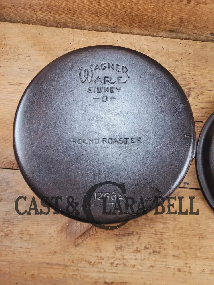 Beautiful & elegant! 1930’s Wagner Ware #8 Drip Drop Roaster #1268 A w/ Sawtooth Lid p/n 1268 A. Raised Letter lid.