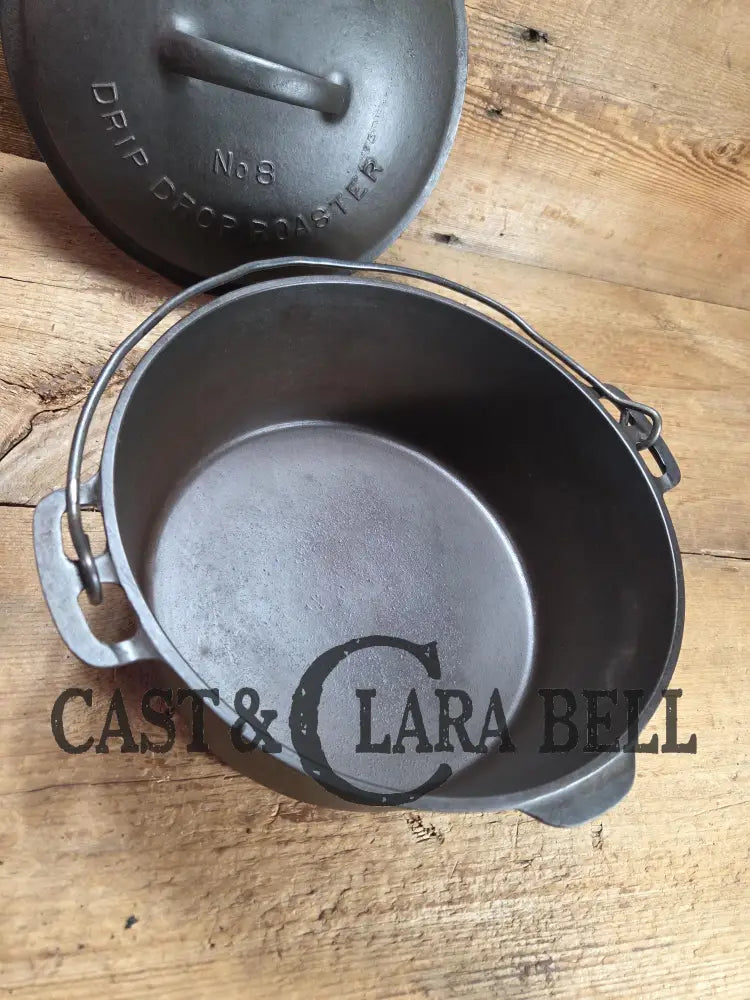 Beautiful & elegant! 1930’s Wagner Ware #8 Drip Drop Roaster #1268 I w/ Sawtooth Lid p/n 1268 Y. Raised Letter lid.