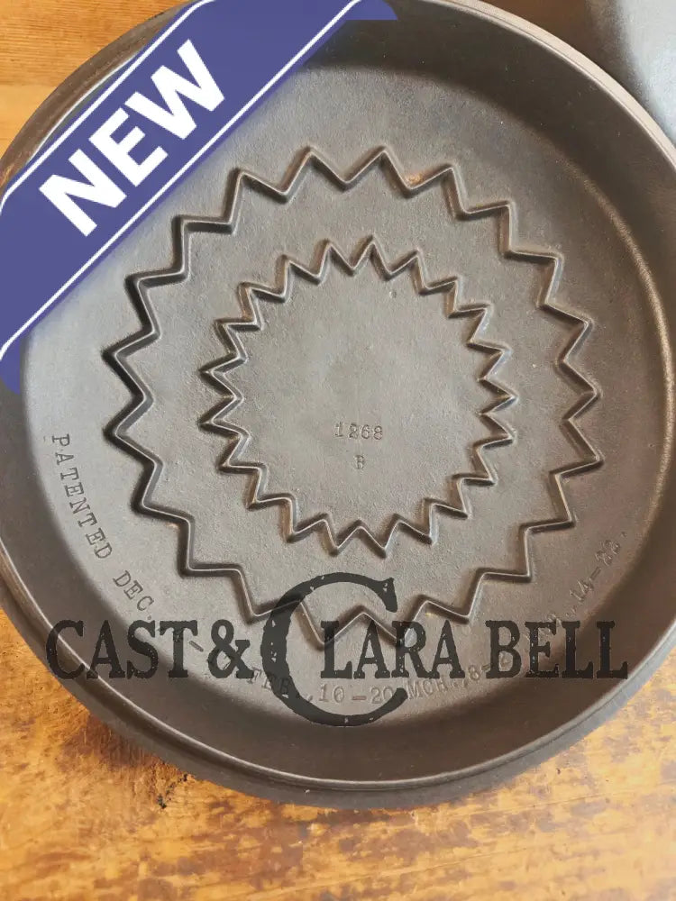 Beautiful & elegant! 1930’s Wagner Ware #8 Drip Drop Round Roaster #1268 w/ Sawtooth Lid p/n 1268 A. Raised Letter lid