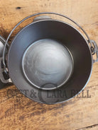 Beautiful elegant and tough to find! 1920’s Wagner Ware #7 Round Roaster with #1267 w/ fully marked Sawtooth Lid
