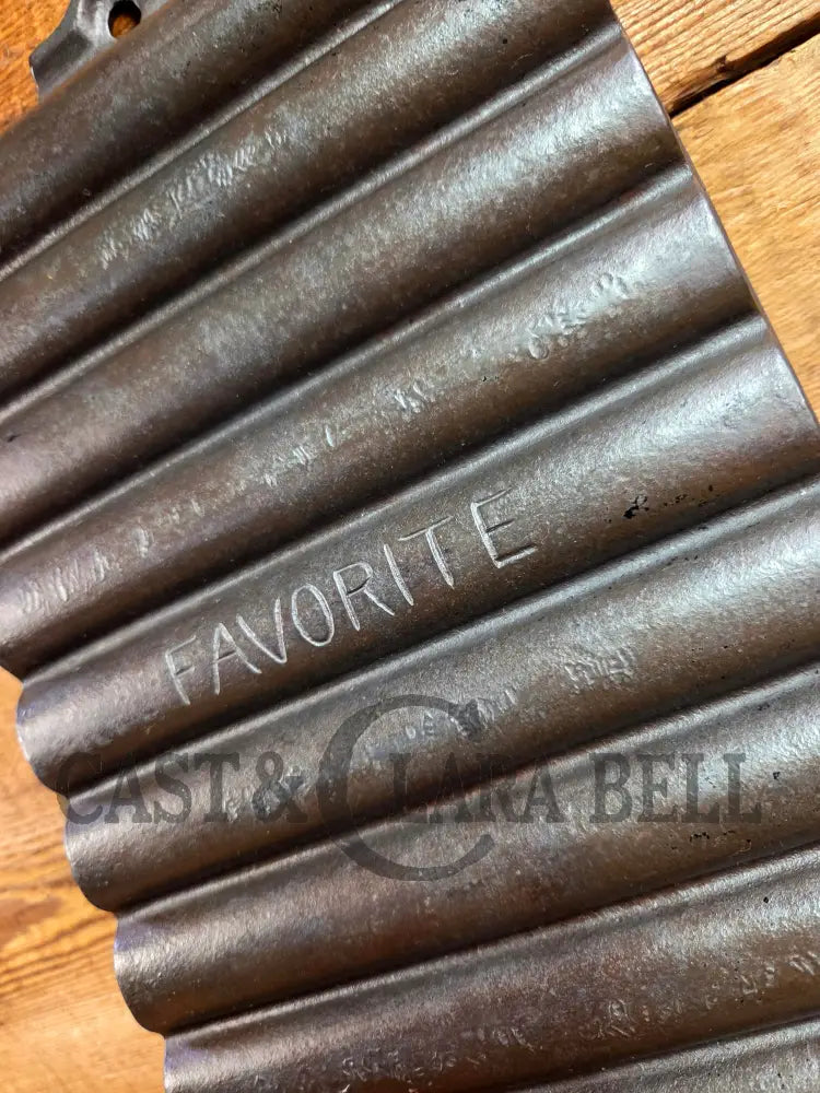 Beautiful gift idea for bakers and a tough one to find! Favorite Piqua #23 Bread Stick Pan Bakeware