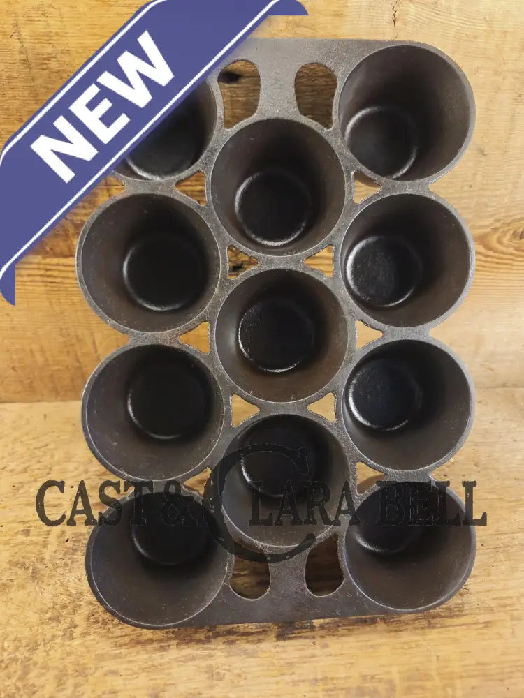 Beautiful gift idea for bakers and a tough one to find! Favorite Piqua No. 10 Popover Pan 11 cup. Fully restored and