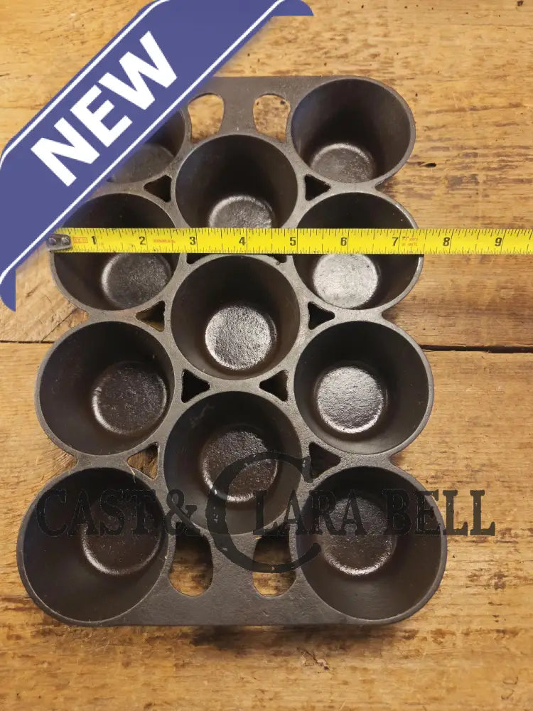 Beautiful gift idea for bakers and a tough one to find! Favorite Piqua No. 10 Popover Pan 11 cup. Fully restored and