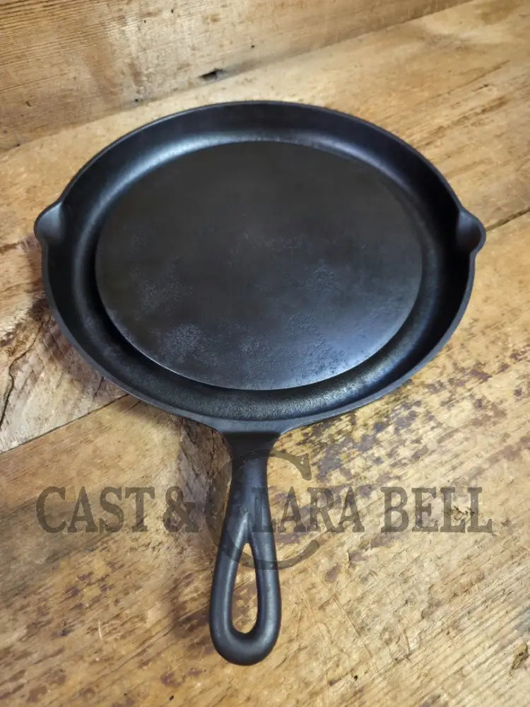 Beautiful gift! Wagner Ware Greaseless Fryer skillet griddle with rim drain 1102 D. Perfect for pancakes or grilled