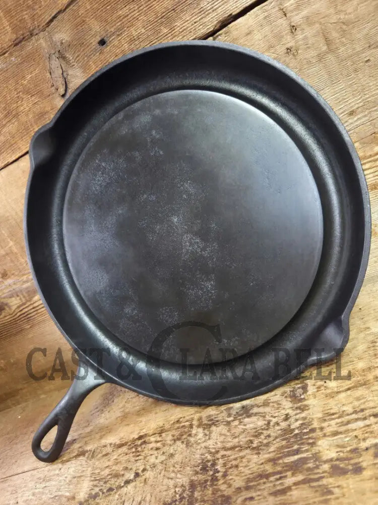 Beautiful gift! Wagner Ware Greaseless Fryer skillet griddle with rim drain 1102 D. Perfect for pancakes or grilled
