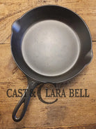 Beautiful! Griswold #7 Skillet with Large Block Logo and Smooth Bottom 701 J. Almost perfect! Skillet