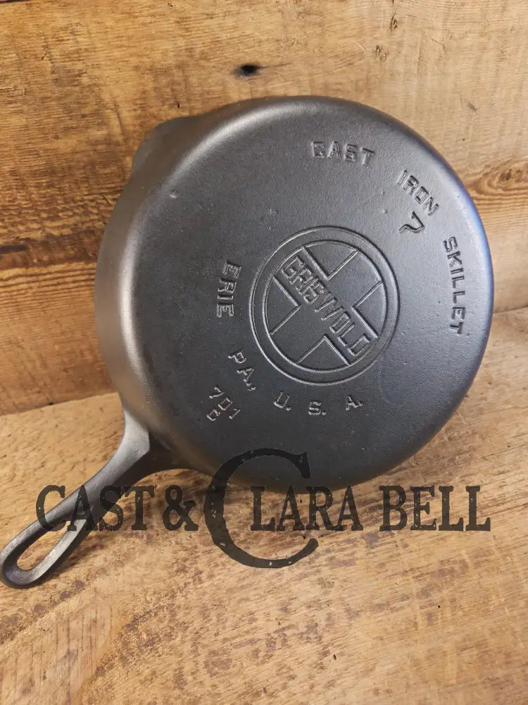 Beautiful! Griswold #7 Skillet with Large Block Logo and Smooth Bottom 701. Restored and Ready to Use! Skillet