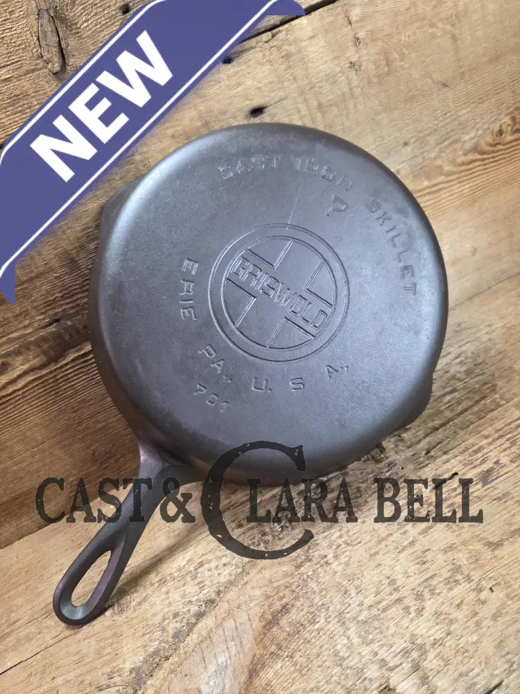 Beautiful! Griswold #7 Skillet with Large Block Logo and Smooth Bottom 701. Restored and Ready to Use! Skillet