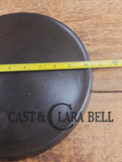 Beautiful Griswold #9 Round Griddle with Large Block Logo 609. Mint Amazing piece for your kitchen! Griddle