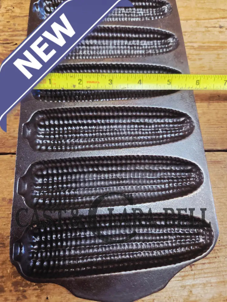 Beautiful Griswold No. 273 Crispy Corn Stick Pan p/n 930. Great gift idea or a perfect gift for you! Restored and Ready
