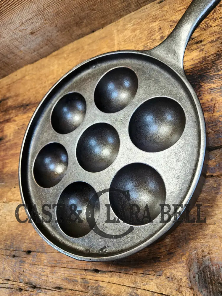 Beautiful Griswold No. 32 Cast Iron Aebleskiver 962. Awesome Poached Eggs! Skillet