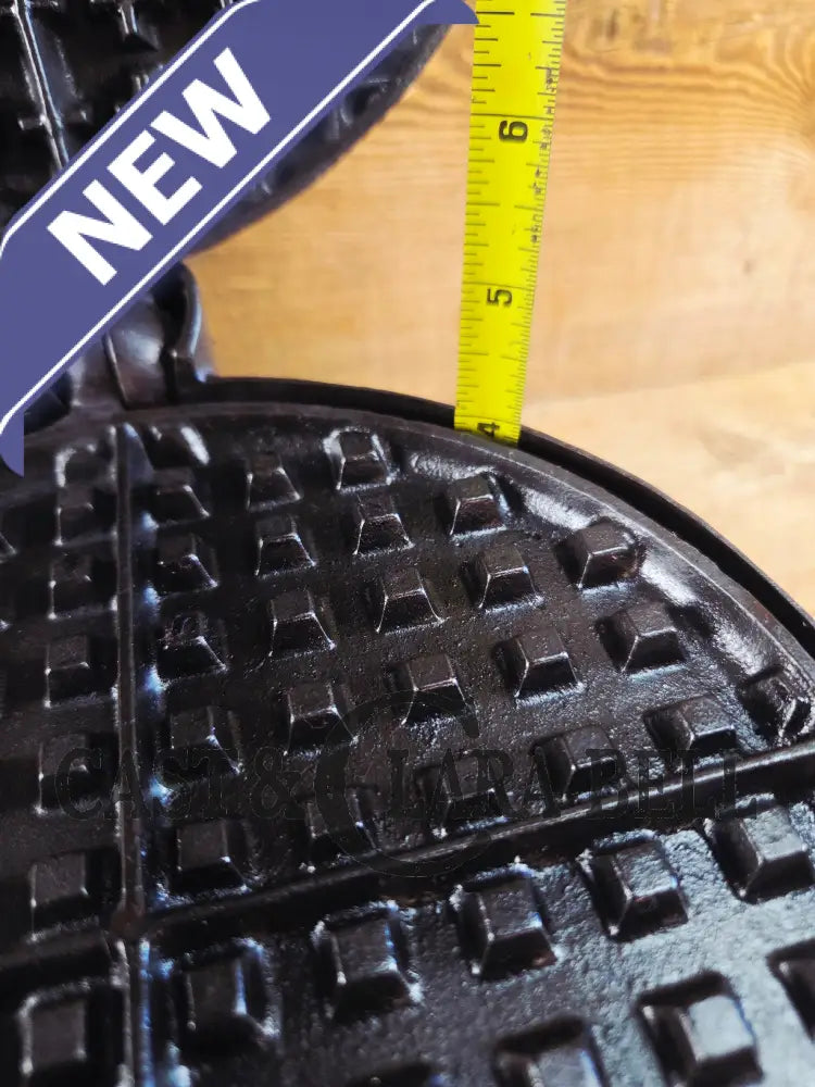 Beautiful Illinois made 1920’s Stover No. 8 Waffle Iron w/ HTF Tall Base! Original wood handles Waffle Iron