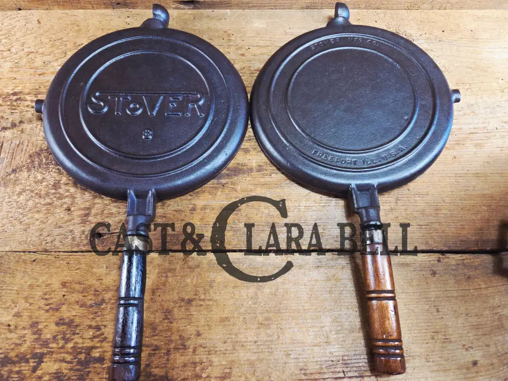 Beautiful Illinois made 1920’s Stover No. 8 Waffle Iron w/ HTF Tall Base! Original wood handles Waffle Iron