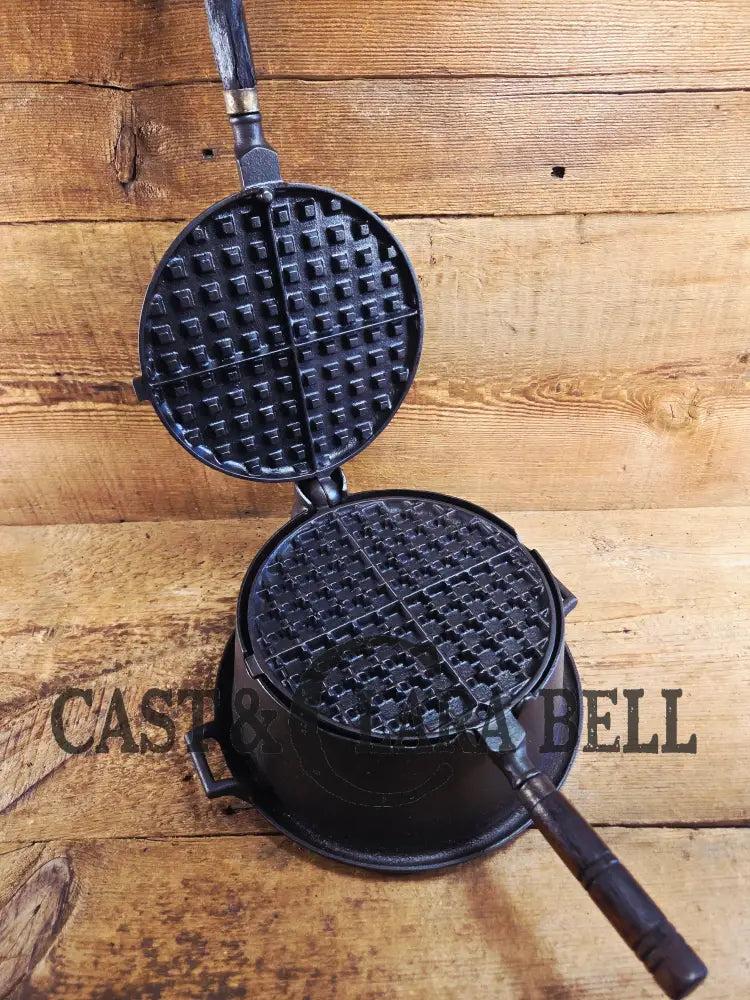 Beautiful Illinois made 1920’s Stover No. 8 Waffle Iron w/ HTF Tall Base! Original wood handles Waffle Iron