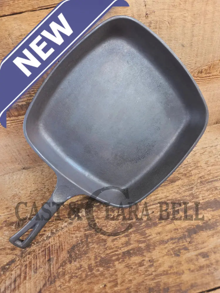 Beautiful later series Wagner Square Skillet Fully Restored and Ready to Go. Perfect for breakfasts frying and