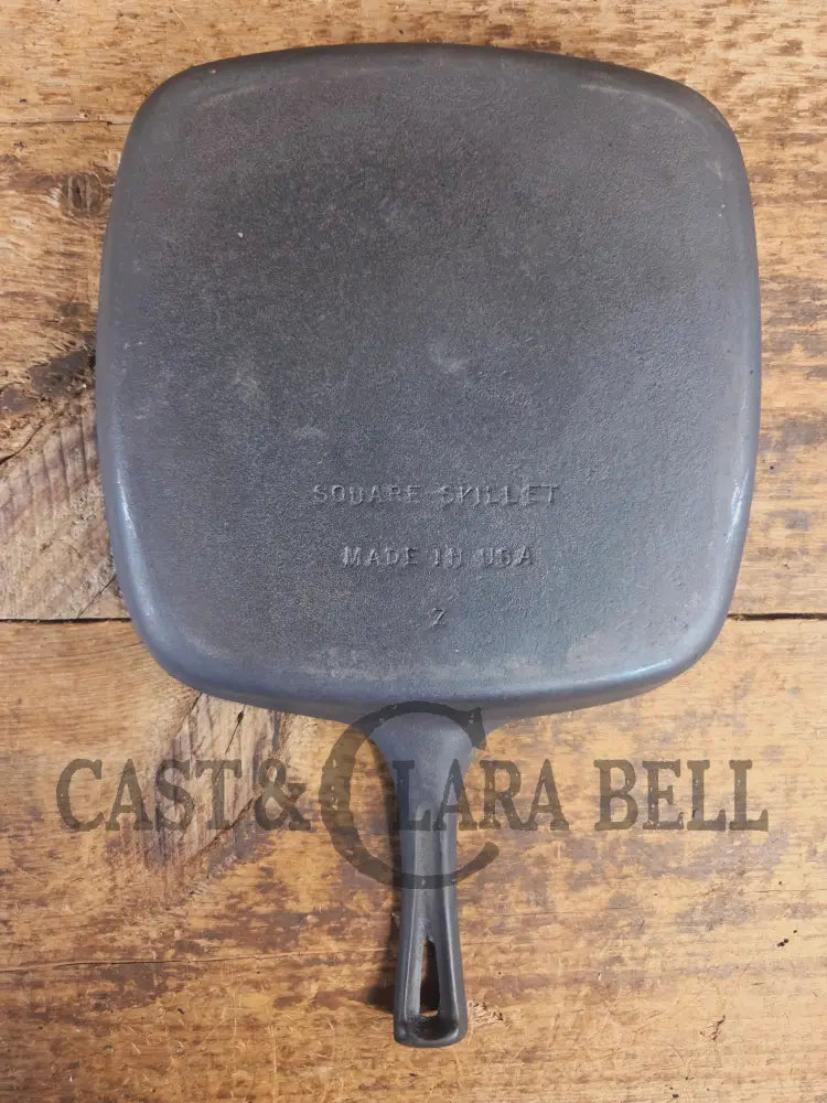 Beautiful later series Wagner Square Skillet Fully Restored and Ready to Go. Perfect for breakfasts frying and