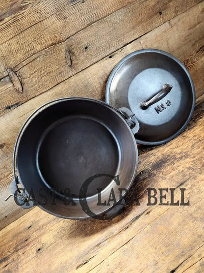 Beautiful! Martin Stove & Range No. 8 Dutch Oven With Hamburger Logo And Matching Lid! Fully