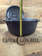 Beautiful mid-Century fully restored WagnerWare #8 Dutch Oven Sawtooth drip style lid 1268. Perfect for soups breads or