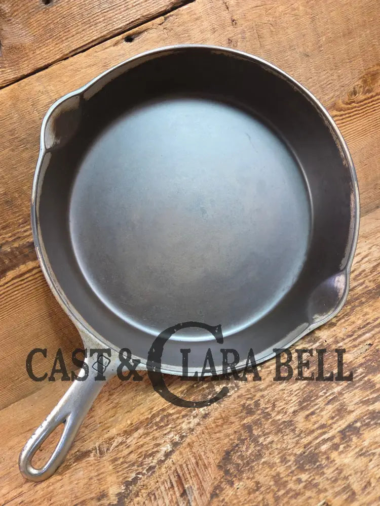Beautiful patina! 1920’s Griswold #8 Skillet with Large Block Logo and Smooth Bottom 704 J Skillet