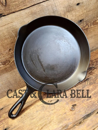 Beautiful Piece! 1920’S Favorite Piqua Miami #8 Cast Iron Skillet With Heat Ring. Sc24